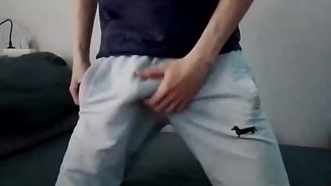 Snapshot of greonn chatting on October 31, 2025, 9:10 am Felix online show from October 31, 2025, 9:10 am