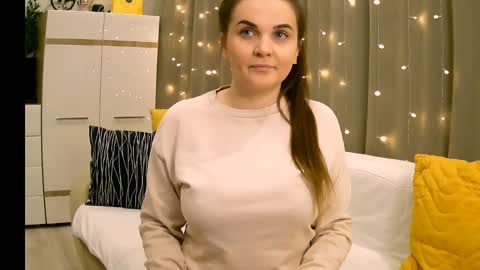 Snapshot of gretagrant chatting on December 13, 2024, 11:06 pm GretaGrant online show from December 13, 2024, 11:06 pm