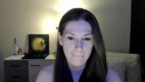 Snapshot of gretamiln chatting on November 28, 2025, 1:41 am Greta online show from November 28, 2025, 1:41 am