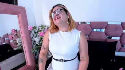 Snapshot of grettarouse chatting on May 7, 2026, 7:52 pm GRETA online show from May 7, 2026, 7:52 pm