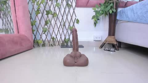 Snapshot of grettarouse chatting on May 13, 2026, 8:16 pm GRETA online show from May 13, 2026, 8:16 pm