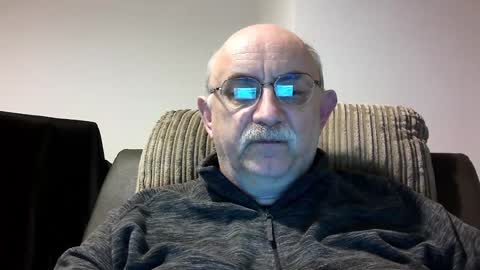 Snapshot of grey_dom chatting on January 8, 2025, 9:23 pm Master Sir online show from January 8, 2025, 9:23 pm
