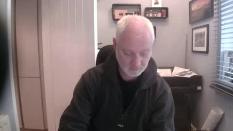 greyfox_6000 online show from February 26, 2025, 10:15 am