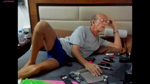 Snapshot of greyishere chatting on July 10, 2026, 6:07 am Grey. If viewing your cam I am more likely to stay if you show your face. online show from July 10, 2026, 6:07 am