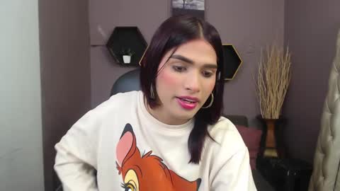 Snapshot of greys_ath chatting on February 10, 2025, 3:24 am greys online show from February 10, 2025, 3:24 am