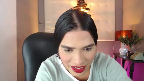 Snapshot of greys_ath chatting on October 28, 2025, 4:05 am greys online show from October 28, 2025, 4:05 am