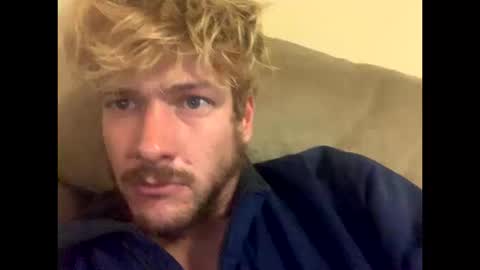 Perfectlyaveragesavage online show from October 12, 2025, 8:57 am