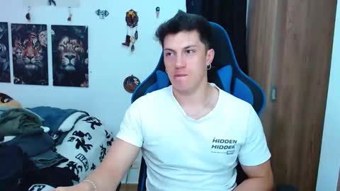 Snapshot of griego01 chatting on February 16, 2025, 10:21 pm griego01 online show from February 16, 2025, 10:21 pm