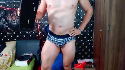 Snapshot of griego01 chatting on September 18, 2025, 1:51 am griego01 online show from September 18, 2025, 1:51 am