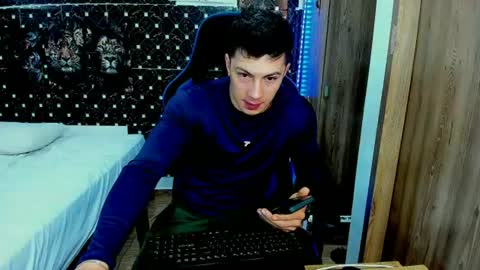 Snapshot of griego01 chatting on July 27, 2026, 6:04 pm griego01 online show from July 27, 2026, 6:04 pm
