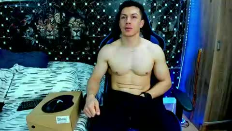 Snapshot of griego01 chatting on August 2, 2026, 4:22 am griego01 online show from August 2, 2026, 4:22 am