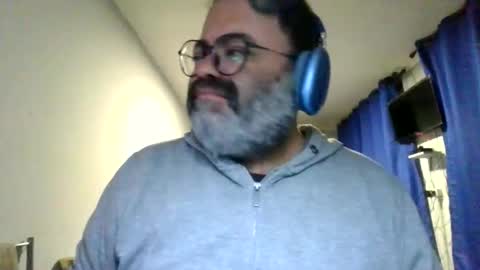 Snapshot of griegozorbatos chatting on April 16, 2026, 2:45 am griegozorbatos online show from April 16, 2026, 2:45 am