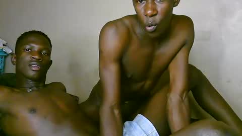grillzhotz online show from July 6, 2026, 8:33 am