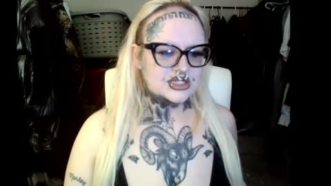 Snapshot of grindhouseho chatting on April 30, 2026, 1:56 am Grindhouse online show from April 30, 2026, 1:56 am