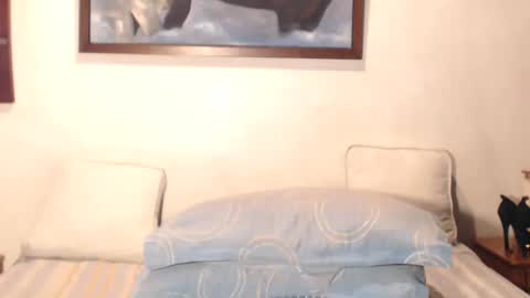 griseldax online show from October 12, 2025, 4:44 am