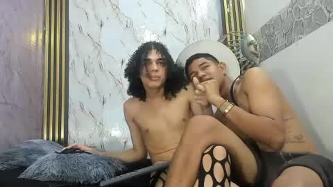 Snapshot of group_of_latinboys chatting on July 14, 2026, 10:21 am group_of_latinboys online show from July 14, 2026, 10:21 am
