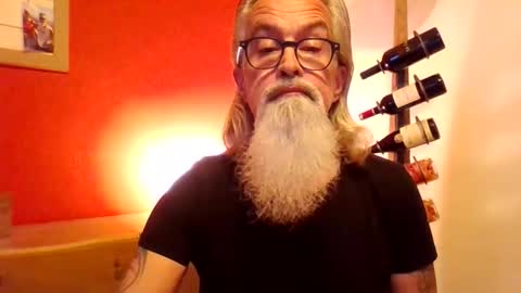 Grybear online show from November 24, 2025, 7:19 am