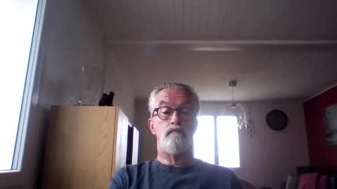 Grybear online show from May 4, 2026, 7:04 am