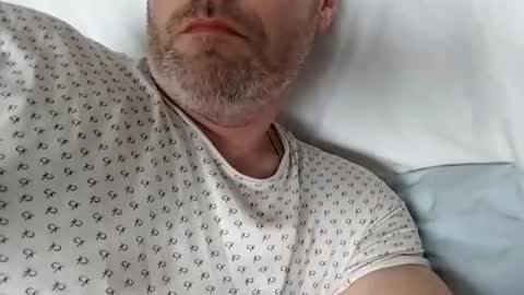 Snapshot of grzegorz34 chatting on January 26, 2025, 12:33 pm Greg online show from January 26, 2025, 12:33 pm