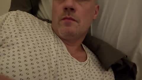 Snapshot of grzegorz34 chatting on November 9, 2025, 9:24 pm Greg online show from November 9, 2025, 9:24 pm