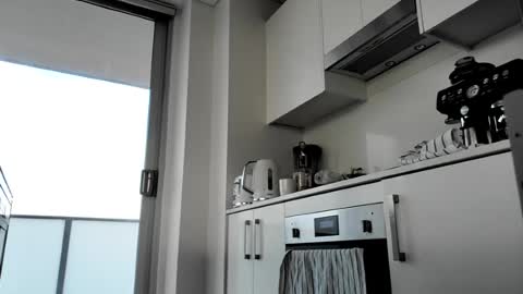 gstring_aussie_phil online show from July 6, 2026, 4:53 am