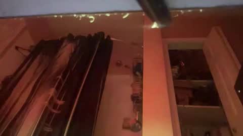 GSwaze online show from October 25, 2025, 4:20 am