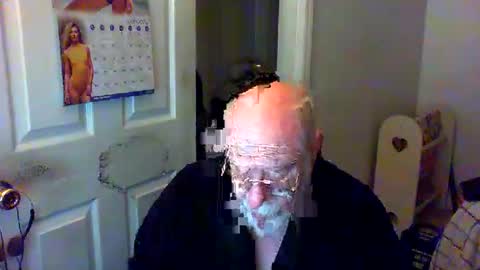 Snapshot of gtnolder60 chatting on January 2, 2025, 12:13 pm Gary online show from January 2, 2025, 12:13 pm