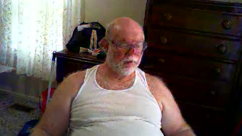Snapshot of gtnolder60 chatting on June 10, 2026, 1:32 pm Gary online show from June 10, 2026, 1:32 pm