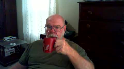 Snapshot of gtnolder60 chatting on June 11, 2026, 11:52 am Gary online show from June 11, 2026, 11:52 am