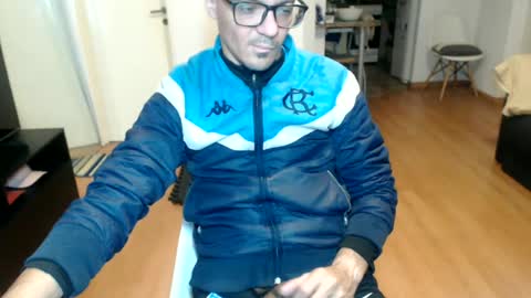 guachin_new online show from June 22, 2026, 4:31 am
