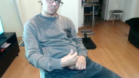 guachin_new online show from June 26, 2026, 8:46 pm