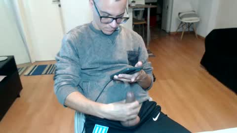 guachin_new online show from July 4, 2026, 10:16 pm