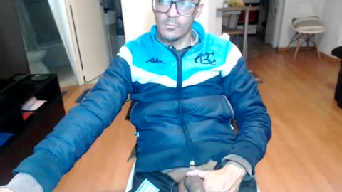 guachin_new online show from July 11, 2026, 5:21 am