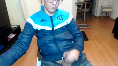 guachin_new online show from July 13, 2026, 4:26 am