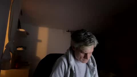 Snapshot of guardiannif_ chatting on February 2, 2025, 9:45 pm guardiannif_ online show from February 2, 2025, 9:45 pm