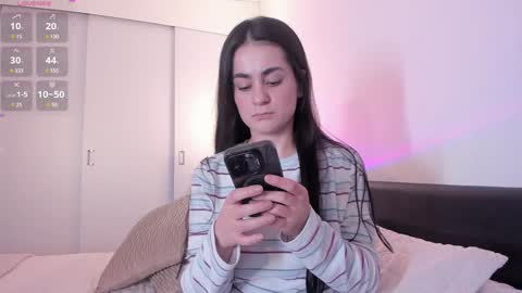 Elena online show from January 29, 2025, 7:43 pm