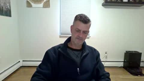 gudguy2025 online show from December 2, 2025, 4:13 pm