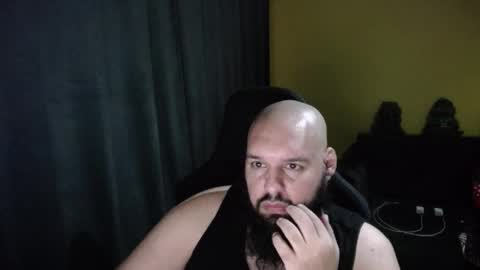 Snapshot of guessswho24 chatting on October 18, 2025, 11:49 pm Ayan online show from October 18, 2025, 11:49 pm