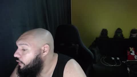 Snapshot of guessswho24 chatting on October 24, 2025, 11:01 pm Ayan online show from October 24, 2025, 11:01 pm