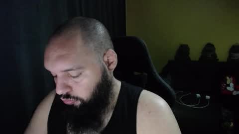 Snapshot of guessswho24 chatting on October 31, 2025, 11:28 pm Ayan online show from October 31, 2025, 11:28 pm