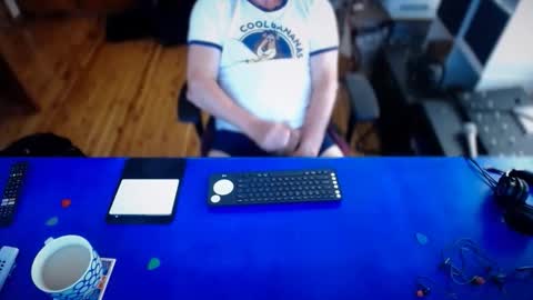 guesswhatigot2 online show from December 19, 2025, 7:04 am