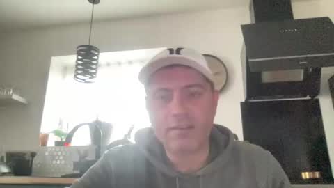 guil0 online show from January 10, 2026, 1:13 pm