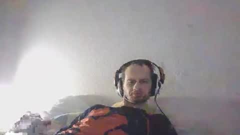 Snapshot of guil67728799 chatting on March 1, 2026, 4:53 pm guil67728799 online show from March 1, 2026, 4:53 pm