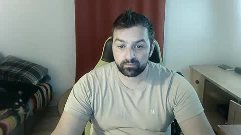 Snapshot of guillaume666286050 chatting on October 4, 2025, 8:23 am guillaume666286050 online show from October 4, 2025, 8:23 am
