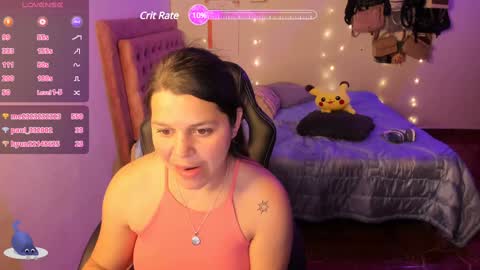 Snapshot of guinivere_blake chatting on January 19, 2025, 9:44 am Hello Im Julieta Im 25 years old welcome to my room have fun and be happy. online show from January 19, 2025, 9:44 am