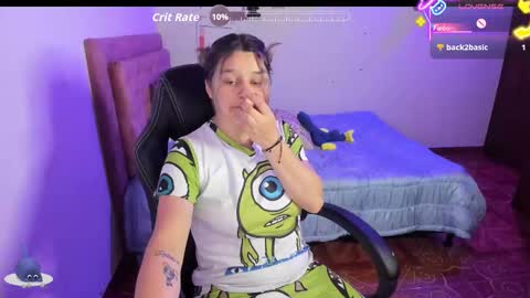 Snapshot of guinivere_blake chatting on September 16, 2025, 3:40 am Hello Im Julieta Im 25 years old welcome to my room have fun and be happy. online show from September 16, 2025, 3:40 am