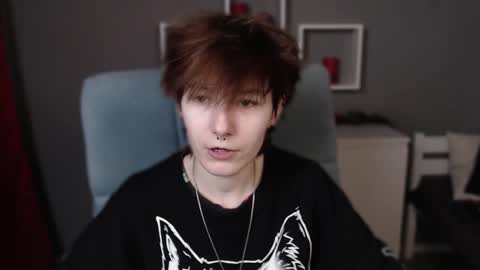 guitarandangell online show from November 18, 2025, 3:45 am