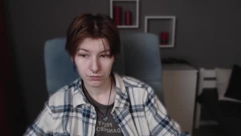 guitarandangell online show from November 28, 2025, 8:06 am