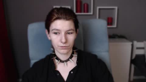 guitarandangell online show from December 19, 2025, 7:04 am