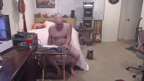 Mario online show from January 18, 2026, 11:25 am